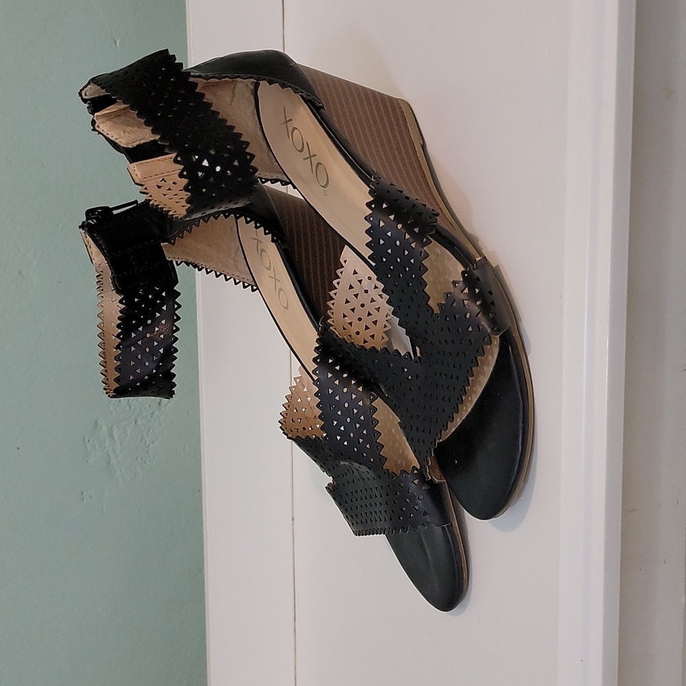 XOXO open toe shoes